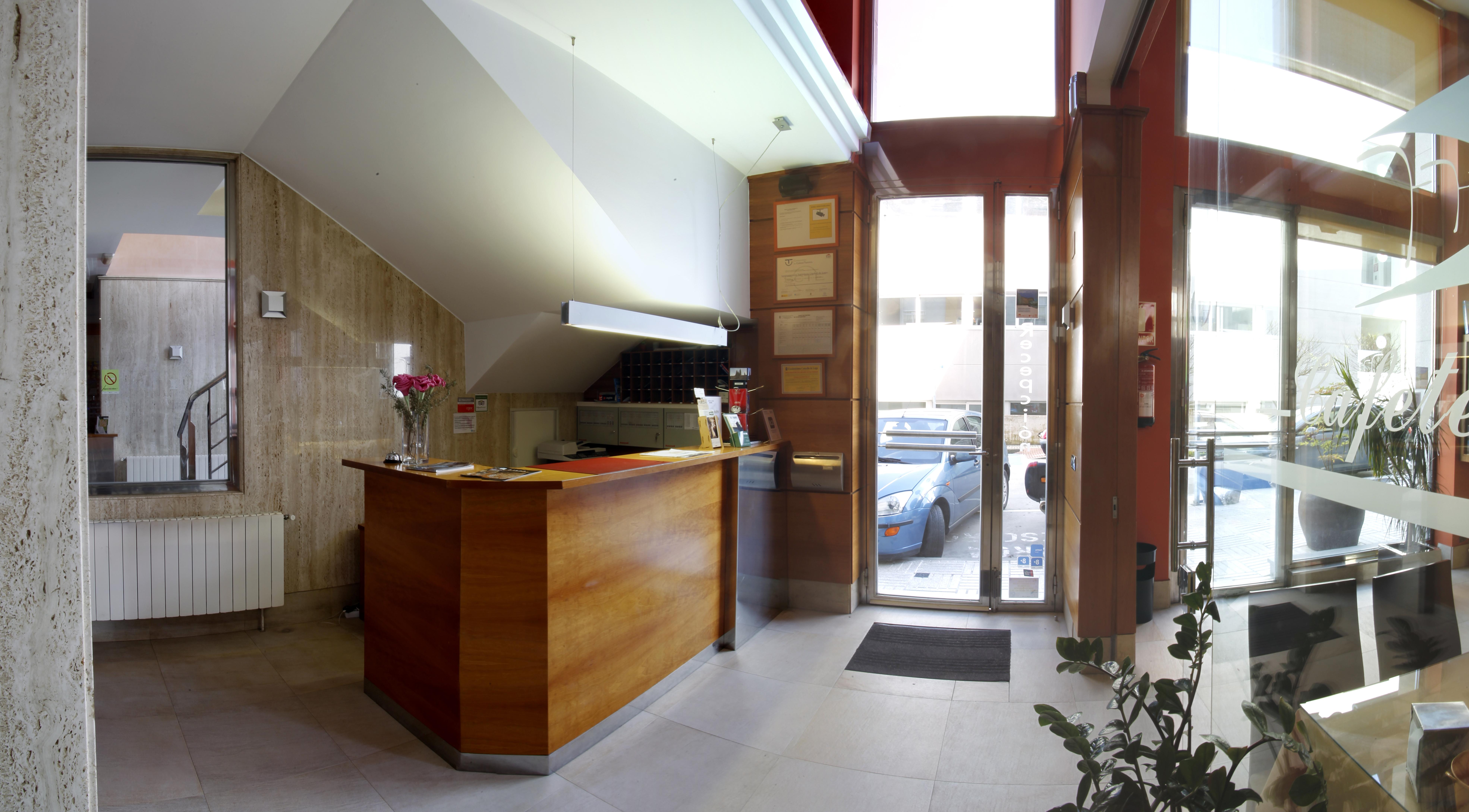 Hotel Apartamentos Ciudad De Lugo Luaran gambar