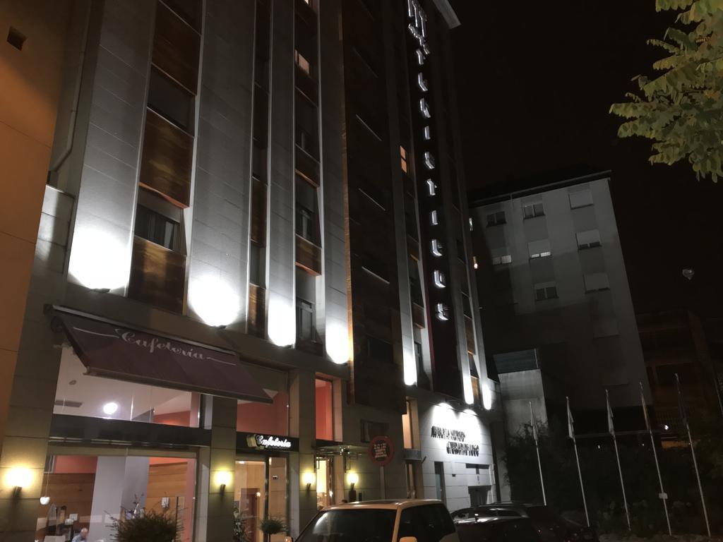 Hotel Apartamentos Ciudad De Lugo Luaran gambar