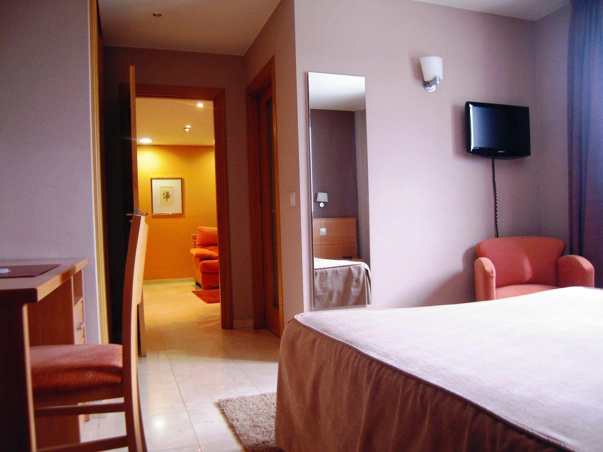 Hotel Apartamentos Ciudad De Lugo Luaran gambar